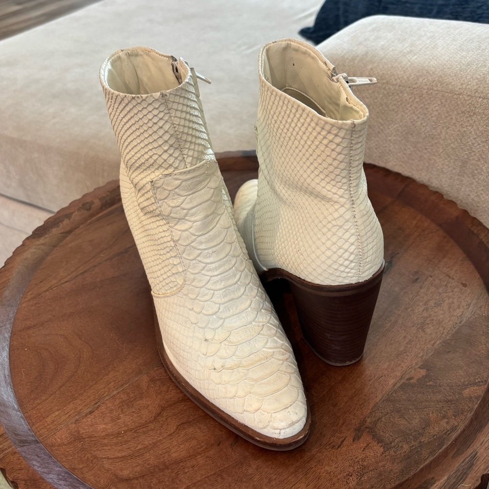 Gianni Bini Women’s Boots